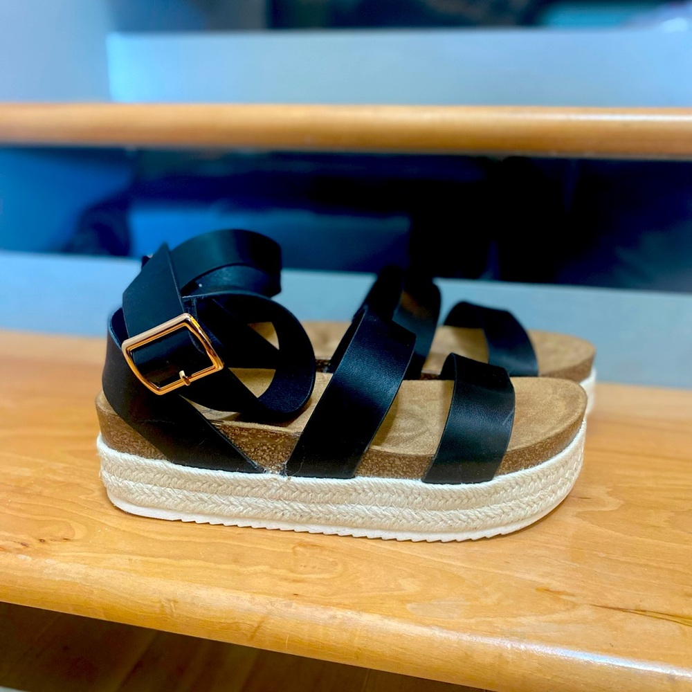 Platform sandals